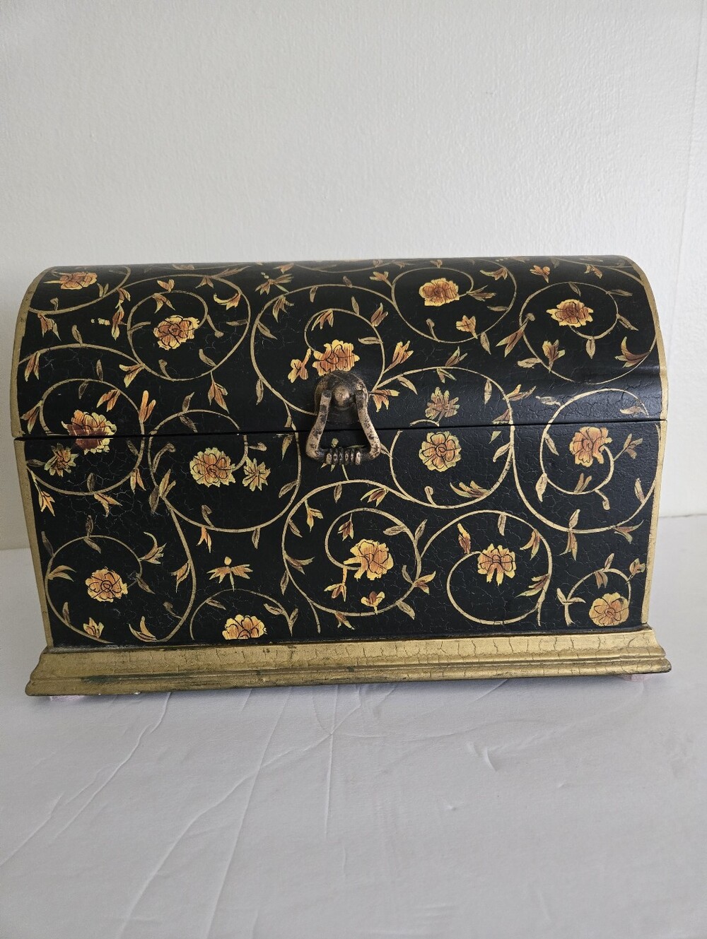 Vintage Black And Gold Crackel Finish Handpainted Storage Jewerly Box